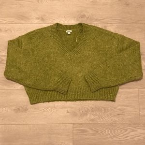Cropped long sleeve sweater